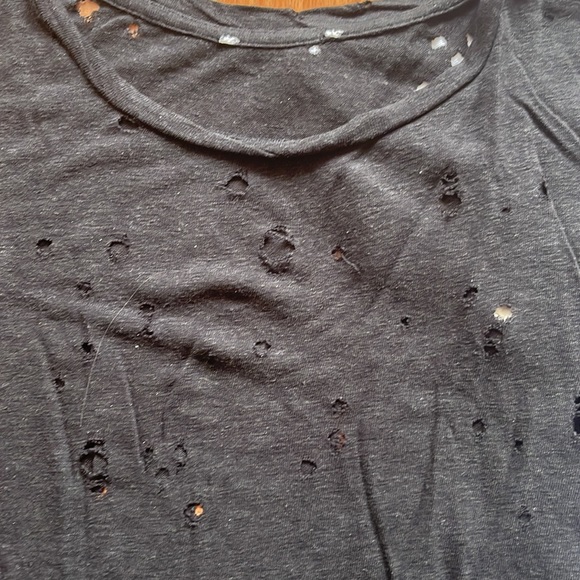 2 t-shirts with holes accents - reminiscent of IRO design - Picture 4 of 4